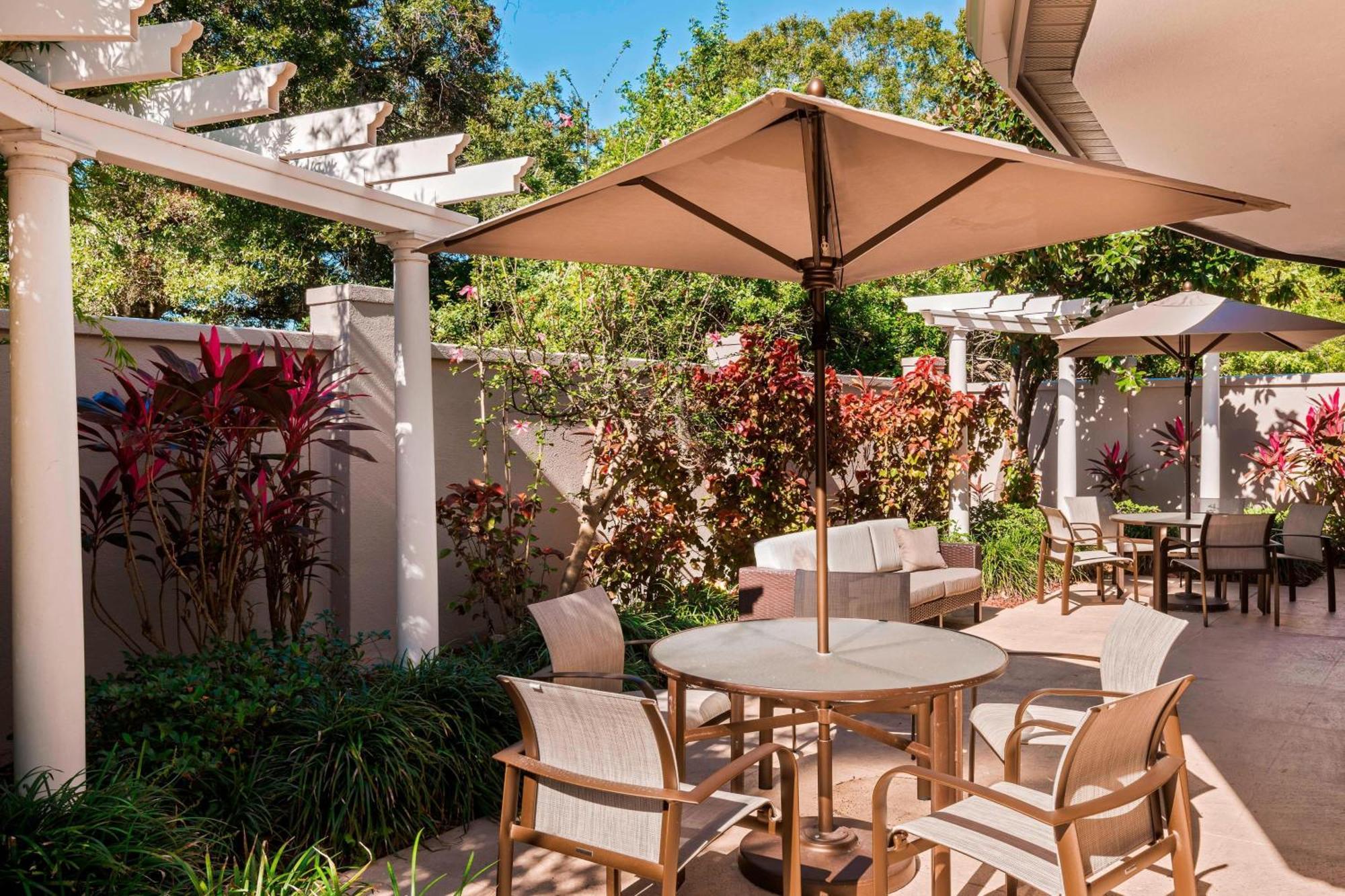 Courtyard Sarasota Bradenton Airport Hotell Exteriör bild
